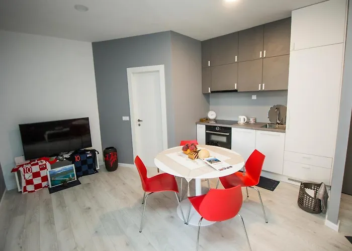 Gusar -top Position, Close To The Center And The Beach, Fully Equipped
